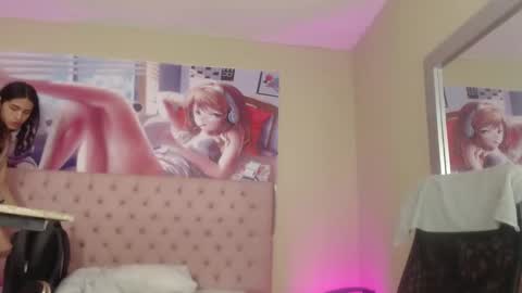 Snapshot of alice_sofia chatting on 02.14.25 Sofia online show from 02.14.25