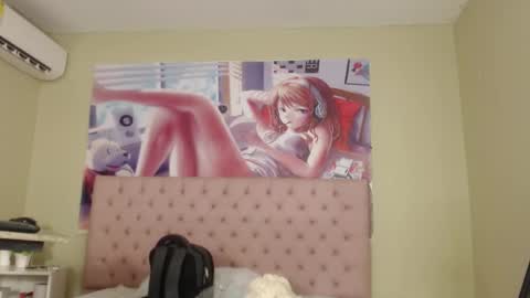 Snapshot of alice_sofia chatting on 02.22.25 Sofia online show from 02.22.25