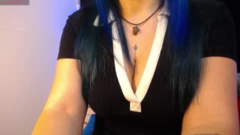 Snapshot of alice_sweetmomma chatting on 10.03.25 Alice online show from 10.03.25