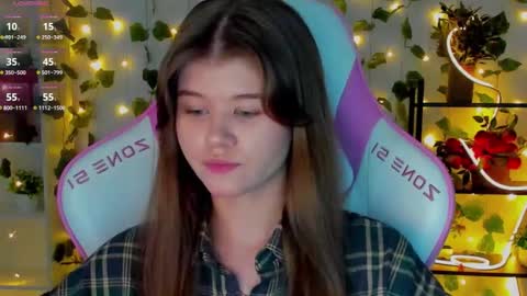 Snapshot of alice_tails chatting on 02.07.26 Alice online show from 02.07.26