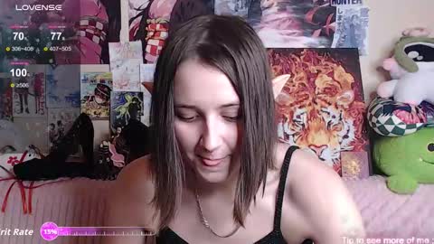 Snapshot of alicechio chatting on 10.23.25 alice online show from 10.23.25