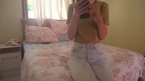 Alice DeLUCA online show from 10.31.25