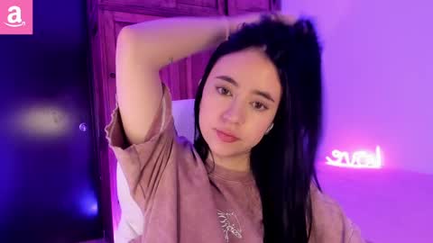 Snapshot of alicee_2 chatting on 02.24.25 Aliceee .. 97YP9VWGZHrefnav wishlist lists 1 online show from 02.24.25