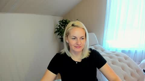 Alicee online show from 12.21.24