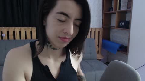 alicee_logan_ online show from 01.30.25