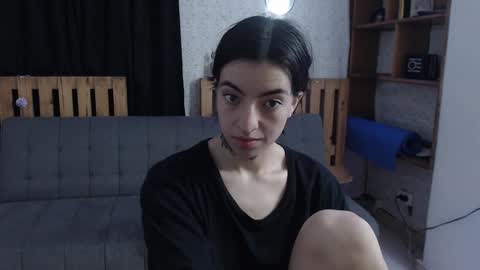 alicee_logan_ online show from 01.31.25