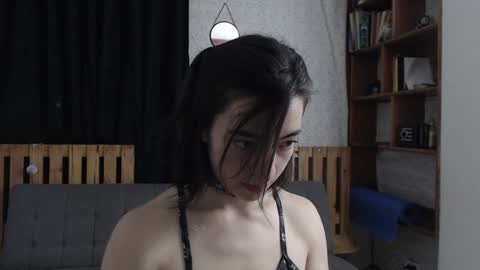 alicee_logan_ online show from 02.05.25