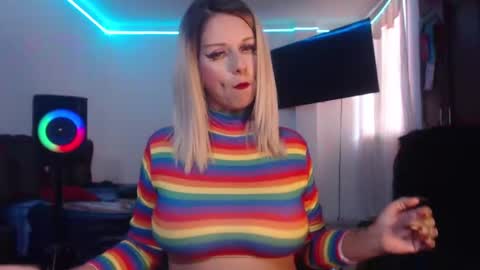 aliceesmiths online show from 10.11.25