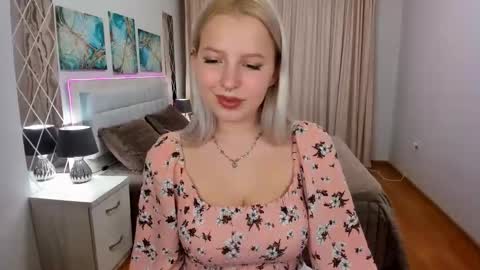 Snapshot of alicefreman chatting on 01.23.25 Alice online show from 01.23.25