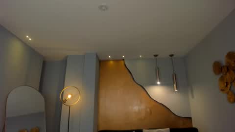 Snapshot of aliceharperx chatting on 10.21.25 Alice online show from 10.21.25