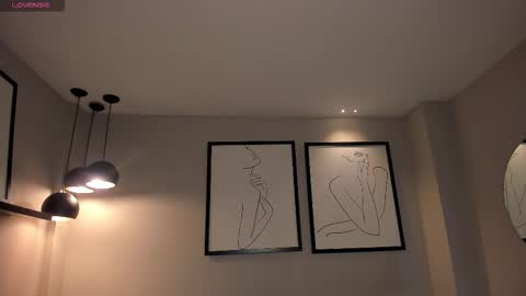 Snapshot of aliceharperx chatting on 10.28.25 Alice online show from 10.28.25