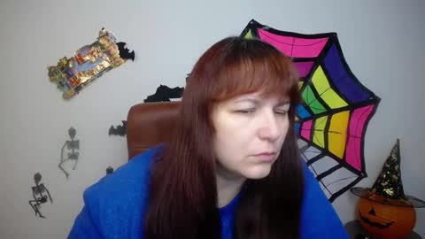 Snapshot of aliceinks chatting on 11.01.25 AliceInks online show from 11.01.25