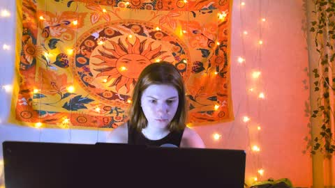 Alice online show from 04.09.26