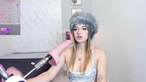 alicemillerr_ online show from 03.04.25