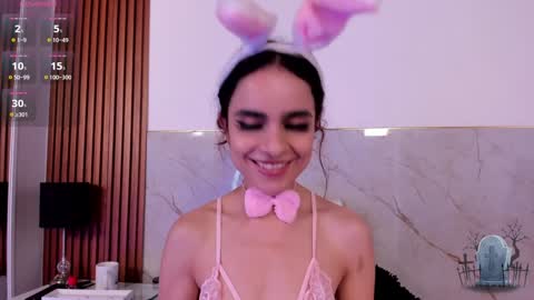 alicenoir_ online show from 02.06.25