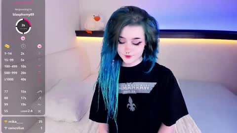 Snapshot of alicentity chatting on 02.25.26 Alice online show from 02.25.26