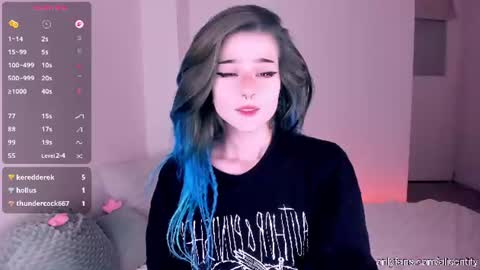 Snapshot of alicentity chatting on 07.18.26 Alice online show from 07.18.26