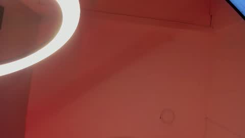 Snapshot of alicepoixxxon chatting on 10.12.25 ALICE online show from 10.12.25