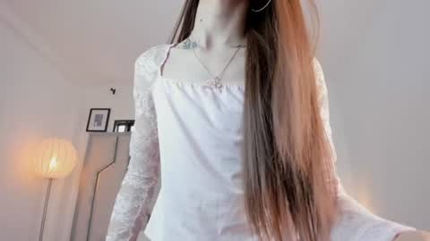 Snapshot of alicerosee___ chatting on 08.05.26 alicerosee___ online show from 08.05.26