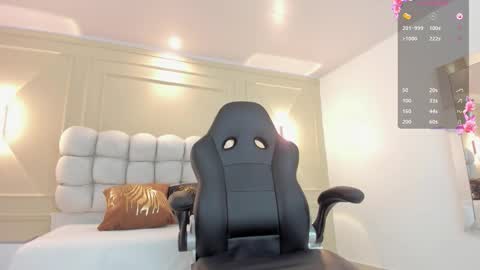          online show from 03.04.26