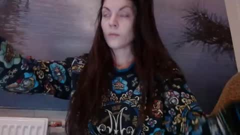 Snapshot of alicetailorrr chatting on 02.17.25 AliceTailorrr online show from 02.17.25