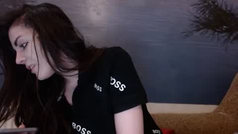 Snapshot of alicetailorrr chatting on 03.11.25 AliceTailorrr online show from 03.11.25