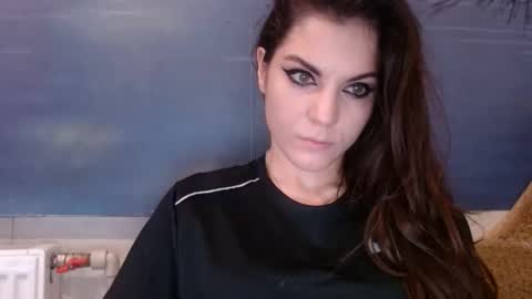 Snapshot of alicetailorrr chatting on 10.12.25 AliceTailorrr online show from 10.12.25