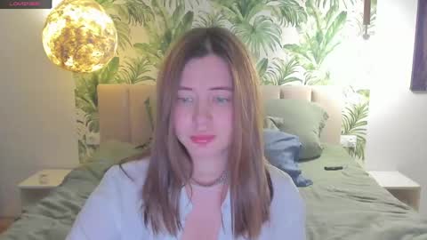Snapshot of alicetuker chatting on 04.13.26 Alice online show from 04.13.26