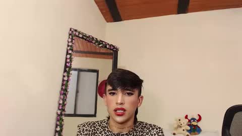 Snapshot of aliceusher_1 chatting on 12.05.24 J Ruiz online show from 12.05.24