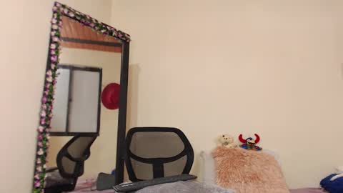 Snapshot of aliceusher_1 chatting on 12.18.24 J Ruiz online show from 12.18.24