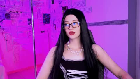 Snapshot of alicewelch_ chatting on 09.19.25 alicewelch_ online show from 09.19.25