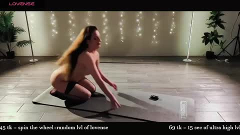 Alicia online show from 04.15.26