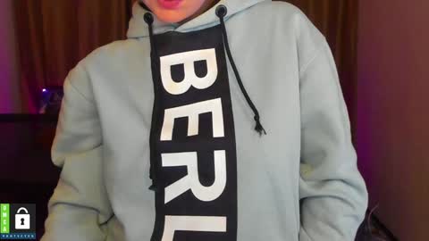 Snapshot of alicia_folow chatting on 01.21.25 Alicia online show from 01.21.25