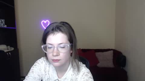 Snapshot of alicia_folow chatting on 02.08.25 Alicia online show from 02.08.25