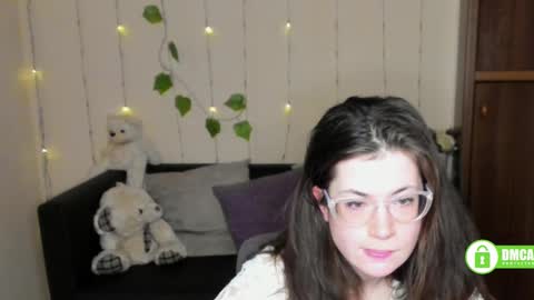 Snapshot of alicia_folow chatting on 02.13.25 Alicia online show from 02.13.25