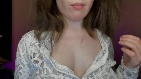 Snapshot of alicia_folow chatting on 03.07.25 Alicia online show from 03.07.25