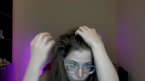 Snapshot of alicia_folow chatting on 03.11.25 Alicia online show from 03.11.25