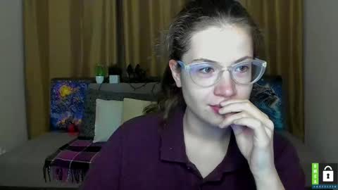 Snapshot of alicia_folow chatting on 10.12.25 Alicia online show from 10.12.25