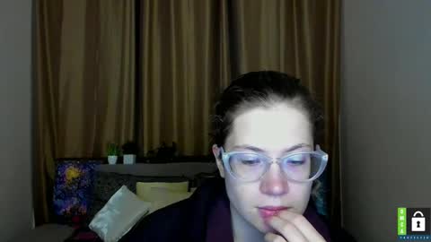 Snapshot of alicia_folow chatting on 10.19.25 Alicia online show from 10.19.25