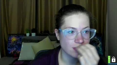 Snapshot of alicia_folow chatting on 10.22.25 Alicia online show from 10.22.25