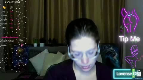 Snapshot of alicia_folow chatting on 10.24.25 Alicia online show from 10.24.25