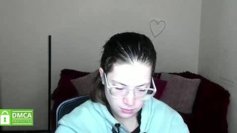 Snapshot of alicia_folow chatting on 11.01.25 Alicia online show from 11.01.25