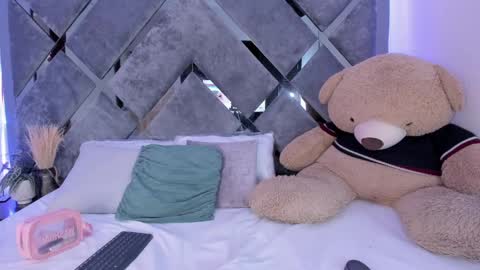 Alice  online show from 01.17.25