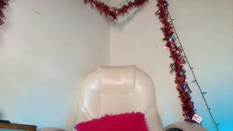 Alicia Kyse  online show from 12.17.24