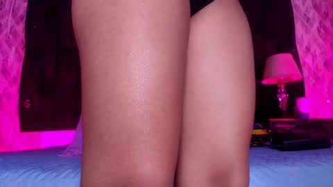 Alicia Kyse  online show from 09.30.25