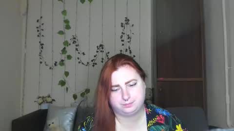 Snapshot of alicia_side_red chatting on 05.18.26 Alicia online show from 05.18.26