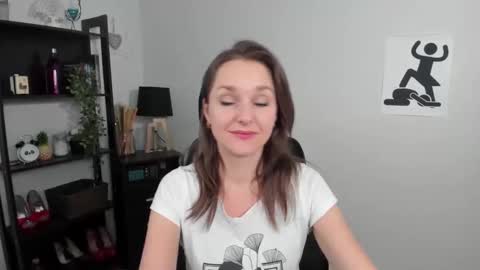 Alicia online show from 12.18.24