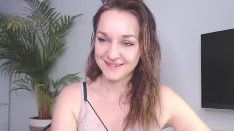 Alicia online show from 01.27.25