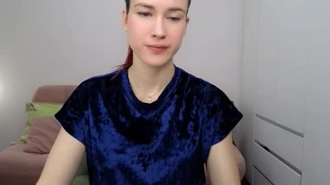 Snapshot of alicianoveli chatting on 11.03.25 alicianoveli online show from 11.03.25