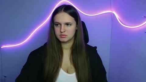 Snapshot of alicie_dream_ chatting on 10.03.25 Alicie online show from 10.03.25